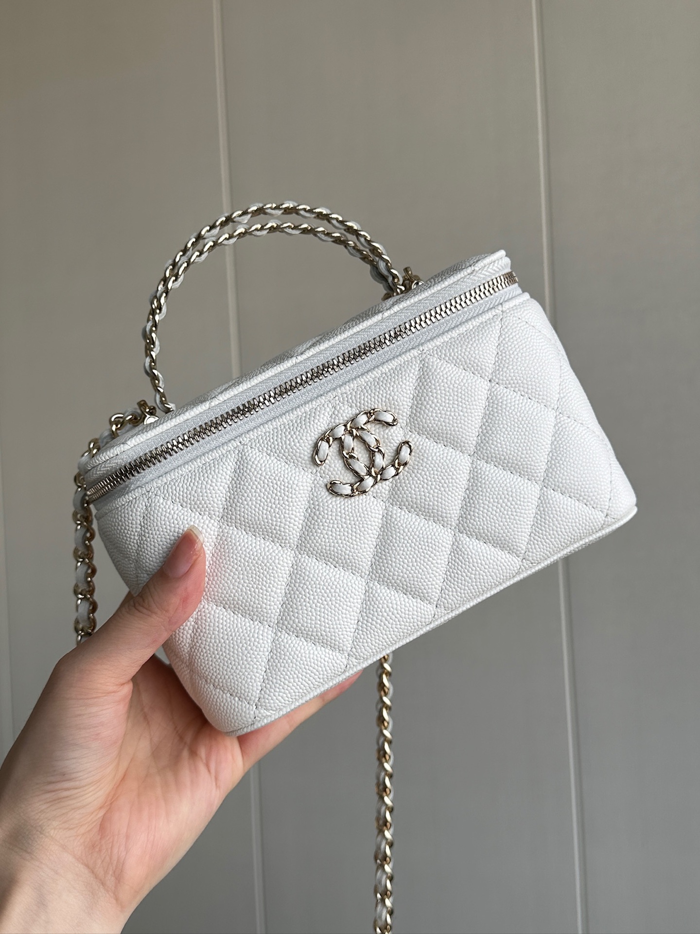 Chanel Long Vanity with Chain Grained Shiny Calfskin & Gold-Tone Metal White