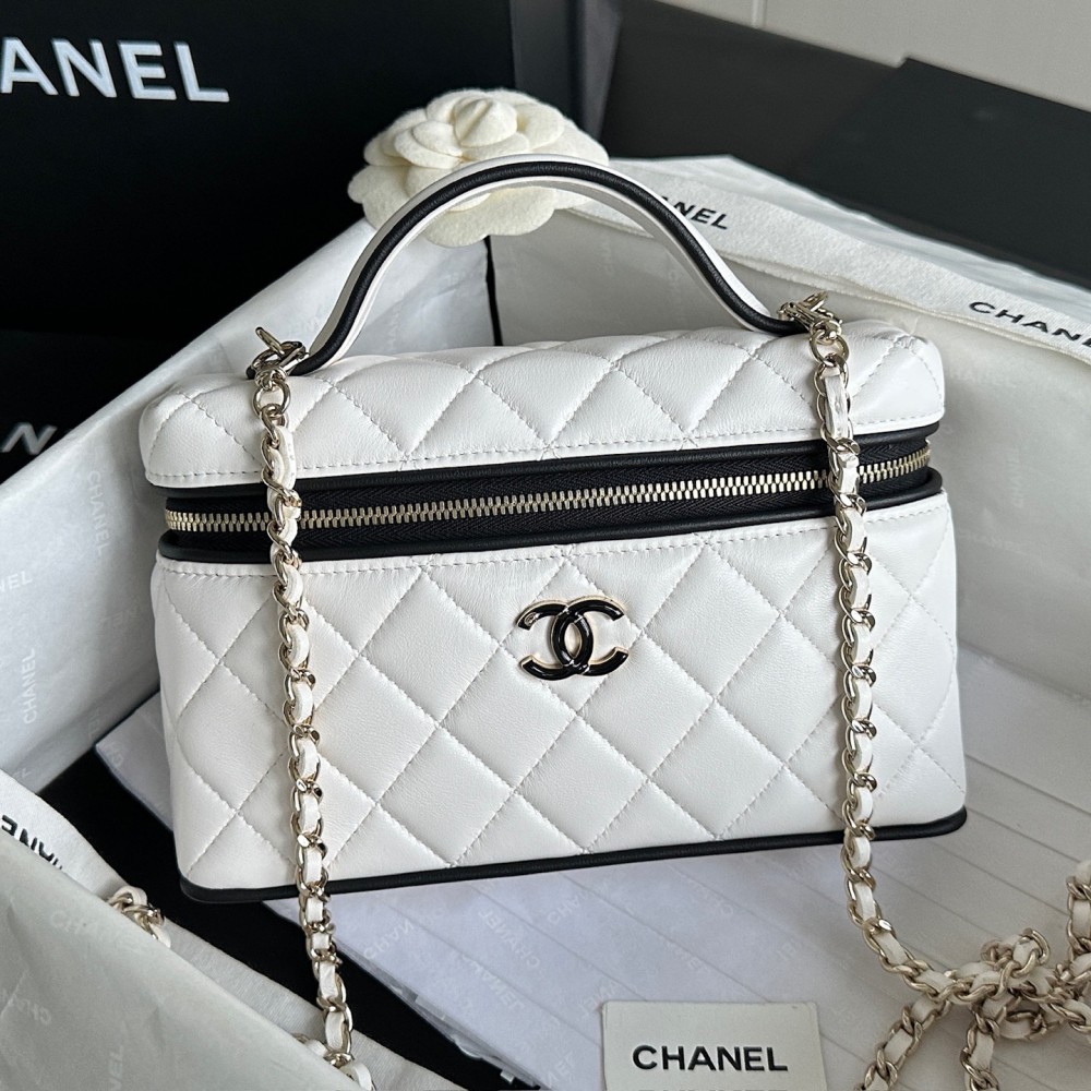 Chanel 26ss Slim Vanity Panda Color blocked LP Box Bag