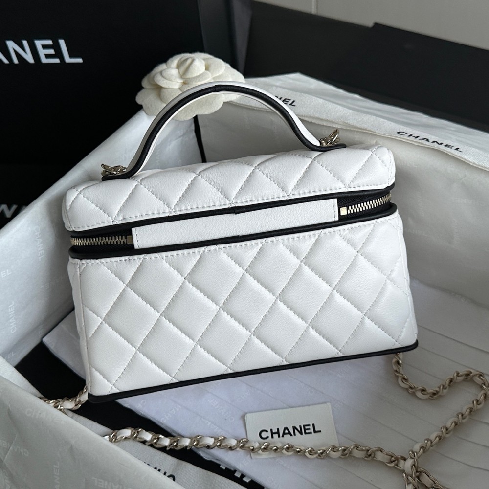 Chanel 26ss Slim Vanity Panda Color blocked LP Box Bag