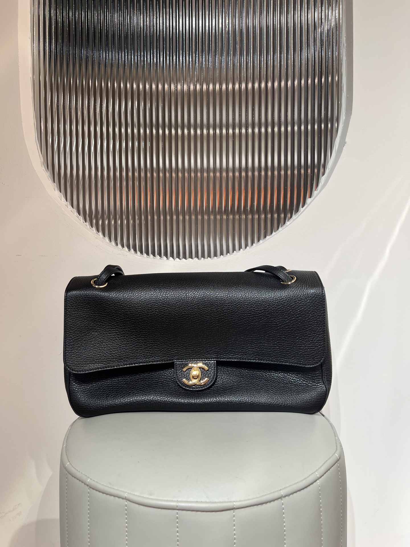 Chanel Maxi Flapbag Grained Calfskin&Gold Tone Metal Black
