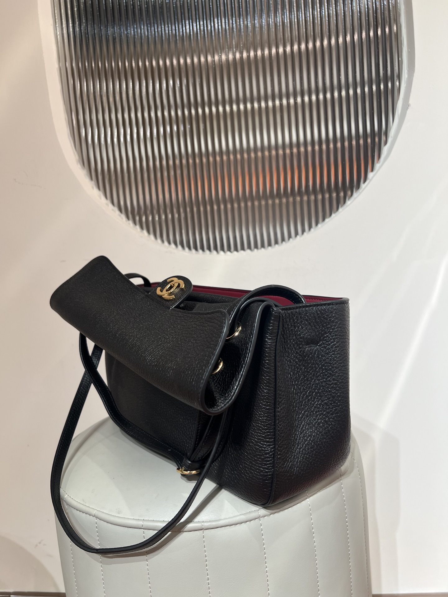 Chanel Maxi Flapbag Grained Calfskin&Gold Tone Metal Black