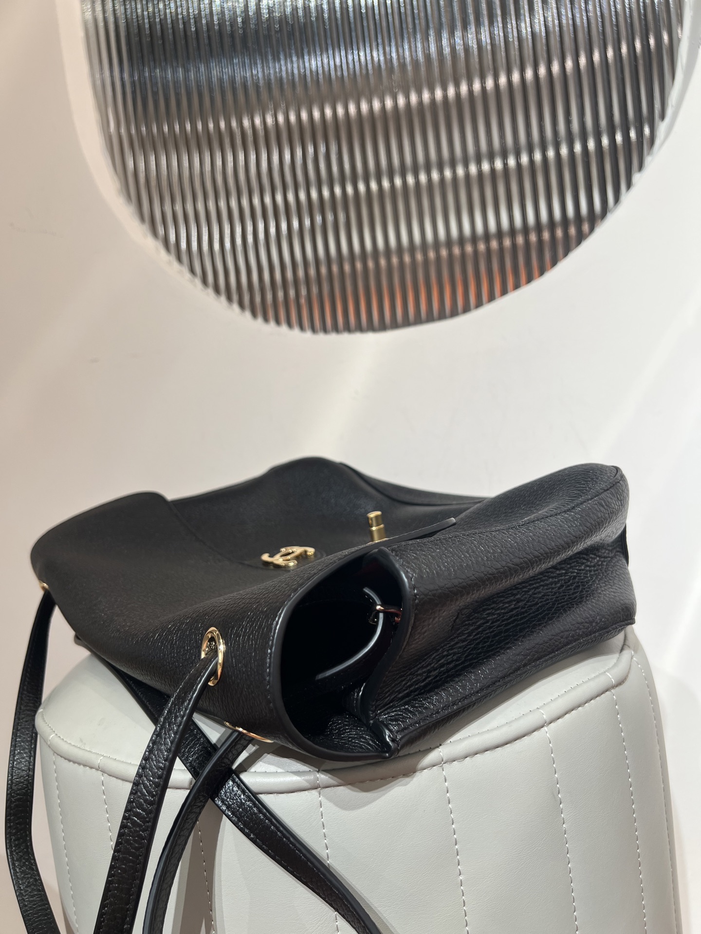 Chanel Maxi Flapbag Grained Calfskin&Gold Tone Metal Black