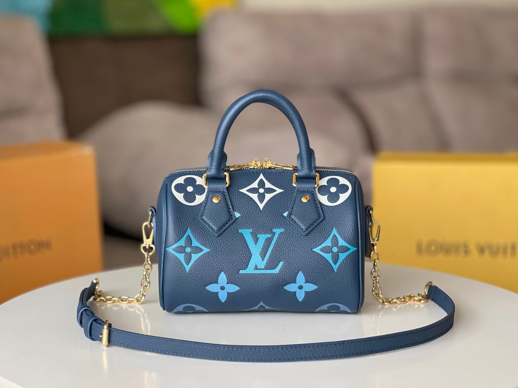 LOUIS VUITTON Empreinte Monogram Giant Speedy Bandouliere 20 Degrade Blue
