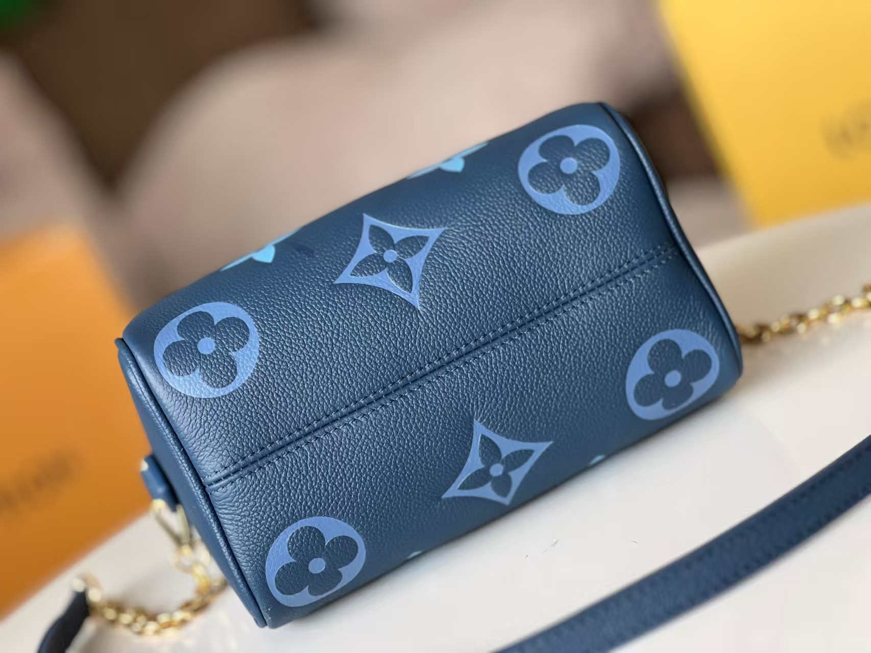 LOUIS VUITTON Empreinte Monogram Giant Speedy Bandouliere 20 Degrade Blue