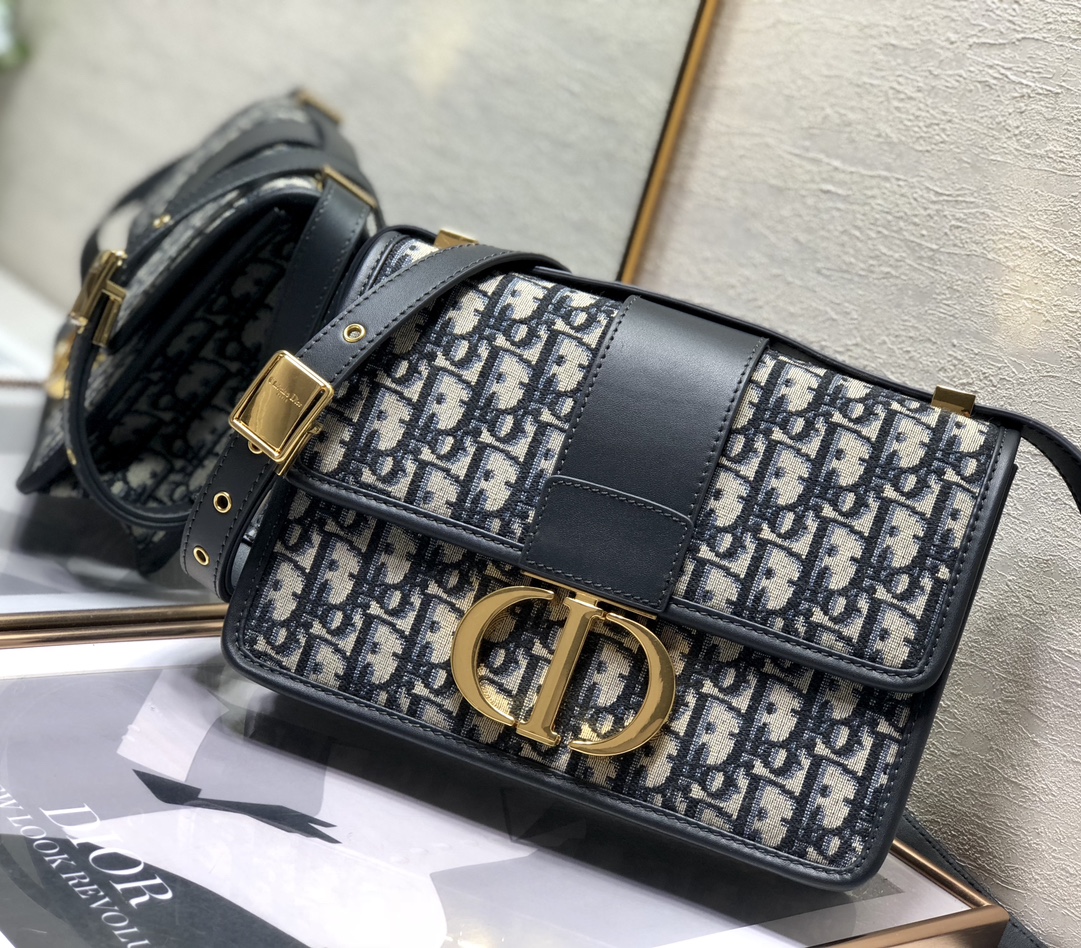 30 Montaigne Bag Blue Dior Oblique Jacquard 30 Montaigne Bag Blue Dior Oblique Jacquard