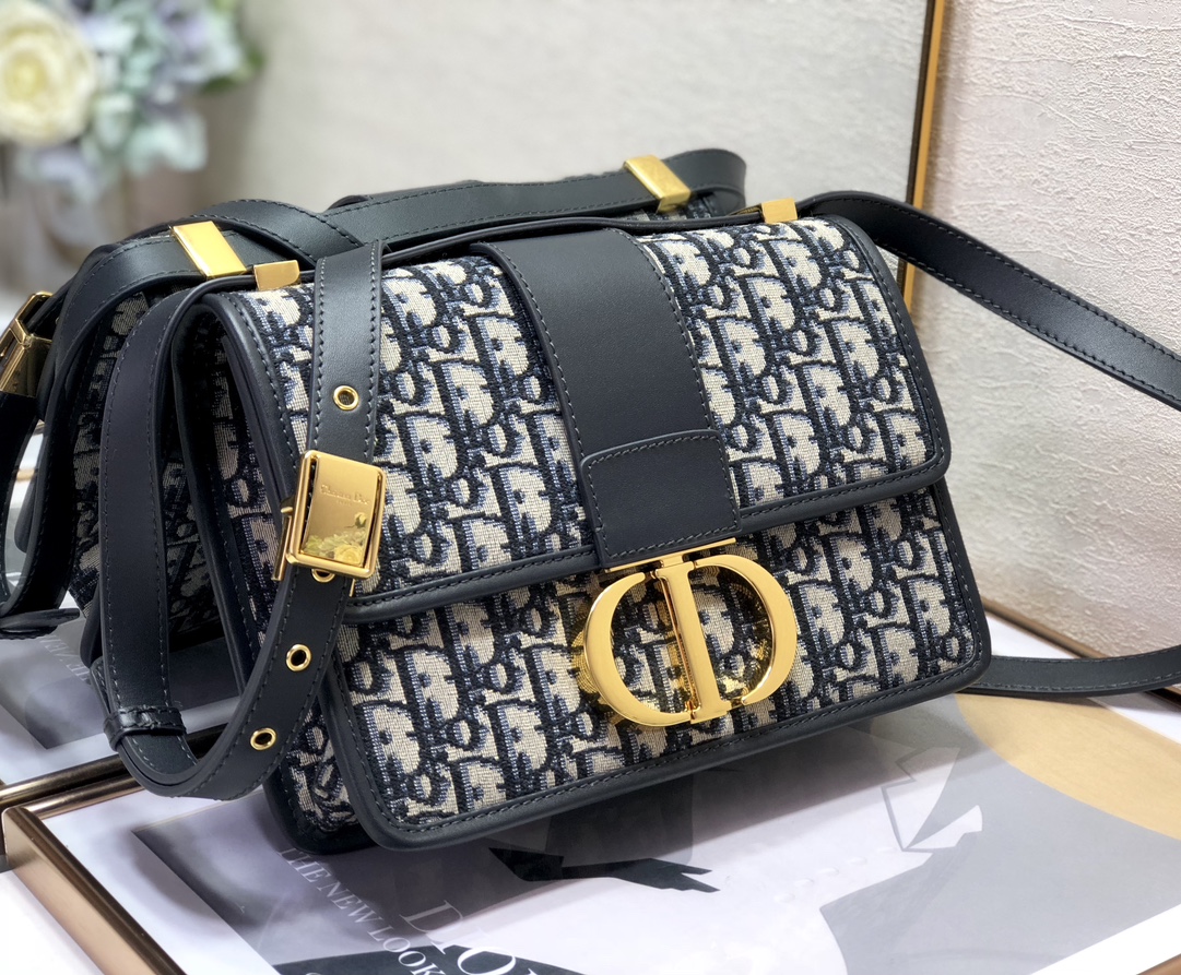 30 Montaigne Bag Blue Dior Oblique Jacquard 30 Montaigne Bag Blue Dior Oblique Jacquard