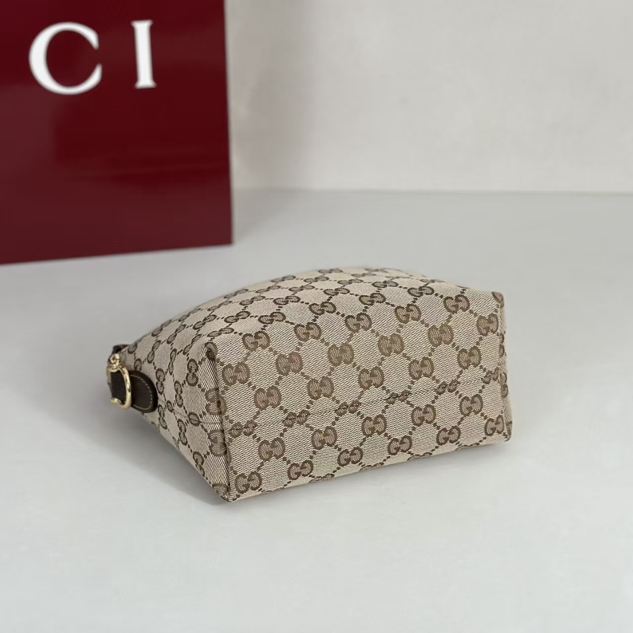 Gucci Brera medium crossbody bag Varianten sandfarbener und brauner GG Canvas