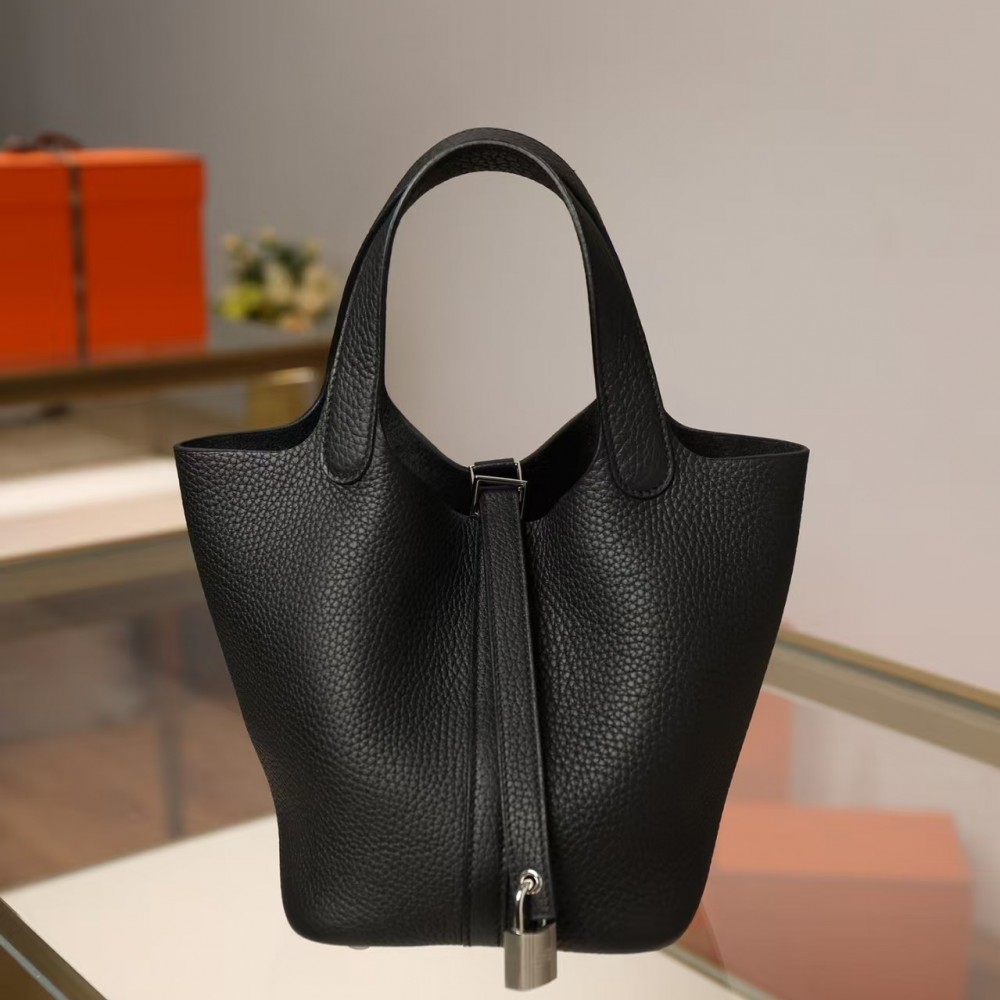 Hermes Taurillon Clemence Picotin Lock 18 PM Black.