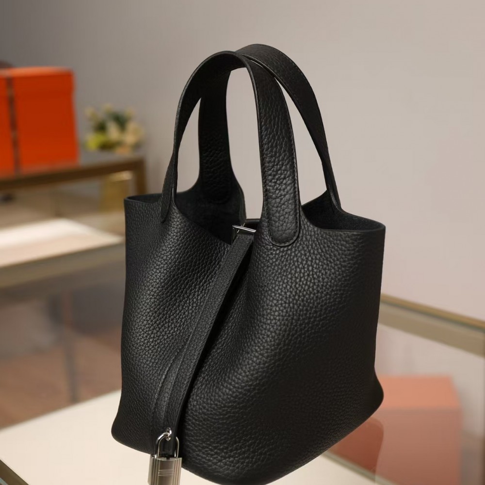 Hermes Taurillon Clemence Picotin Lock 18 PM Black.