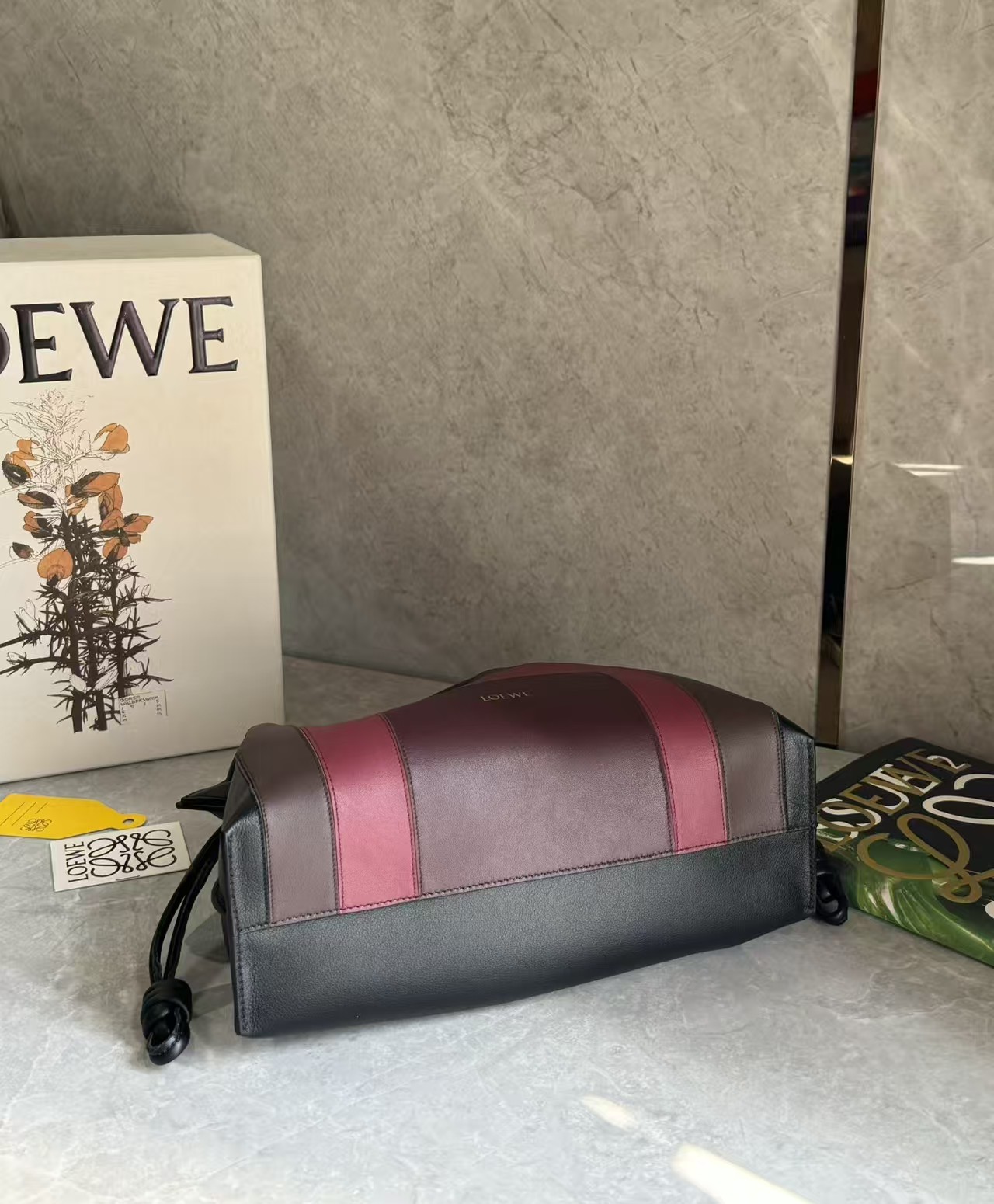LOEWE Medium Flamenco clutch innappa calfskin Black