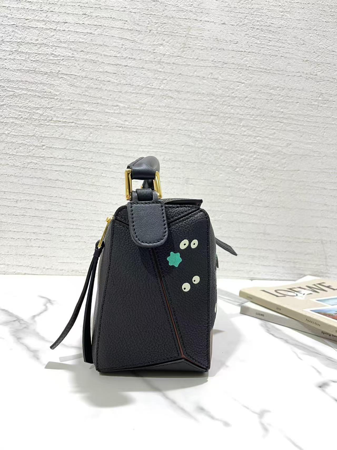 LOEWE Puzzle hand bag