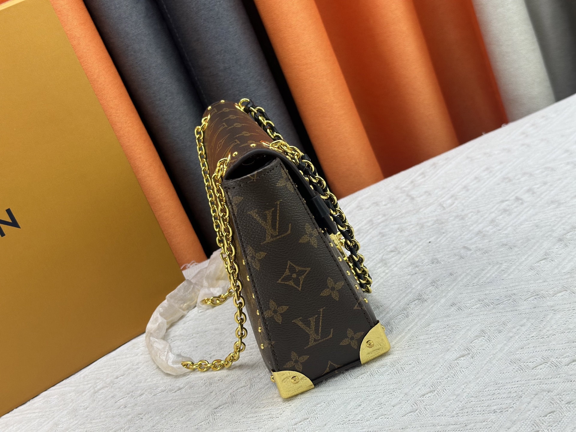 Louis Vuitton Trunkie Handbag Monogram Canvas Tote Bag Louis Vuitton Trunkie Handbag Monogram Canvas Tote Bag