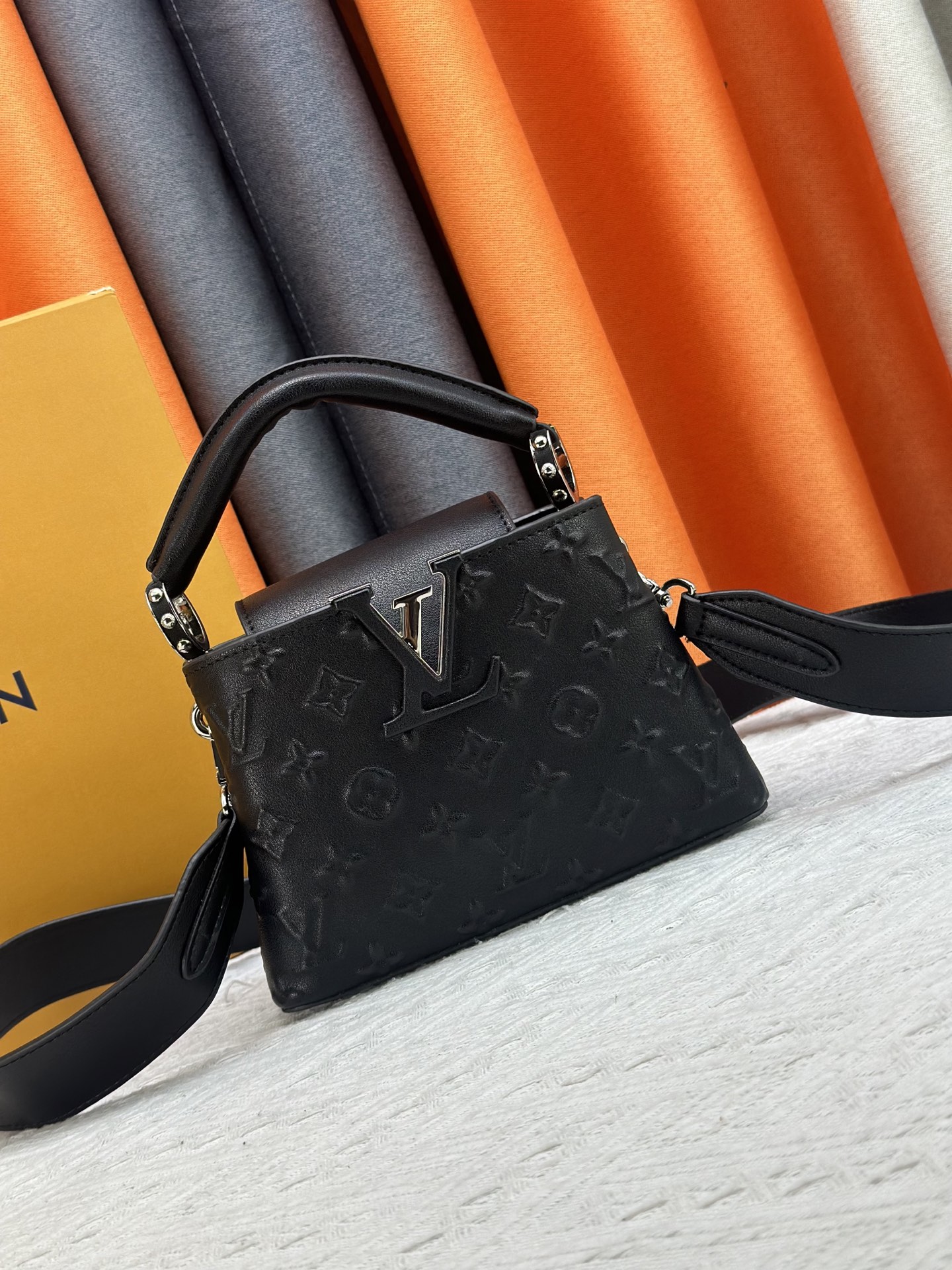 Louis Vuitton CAPUCINES Capucines Mini Bag Taurillon Louis Vuitton CAPUCINES Capucines Mini Bag Taurillon