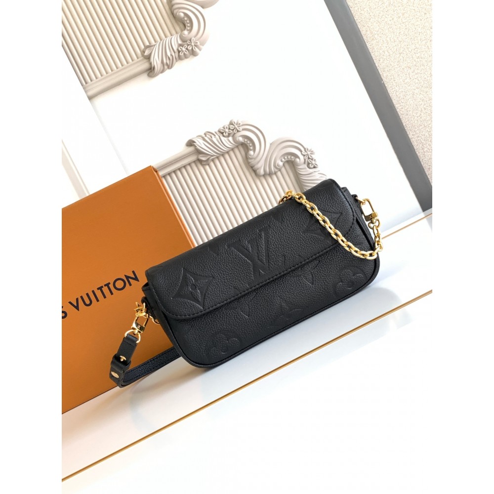 LOUIS VUITTON Wallet On Chain Lvy Monogram Black/Cream/White