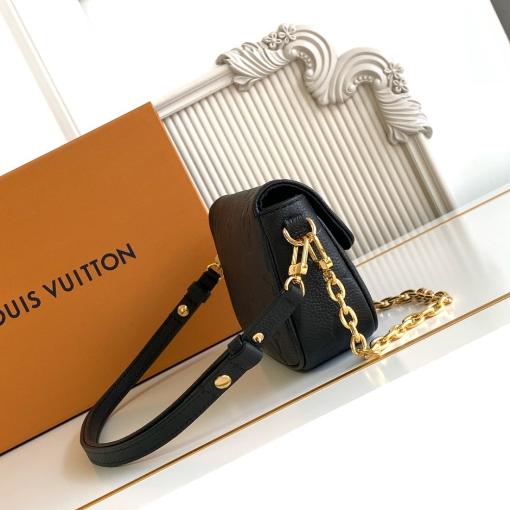 LOUIS VUITTON Wallet On Chain Lvy Monogram Black/Cream/White