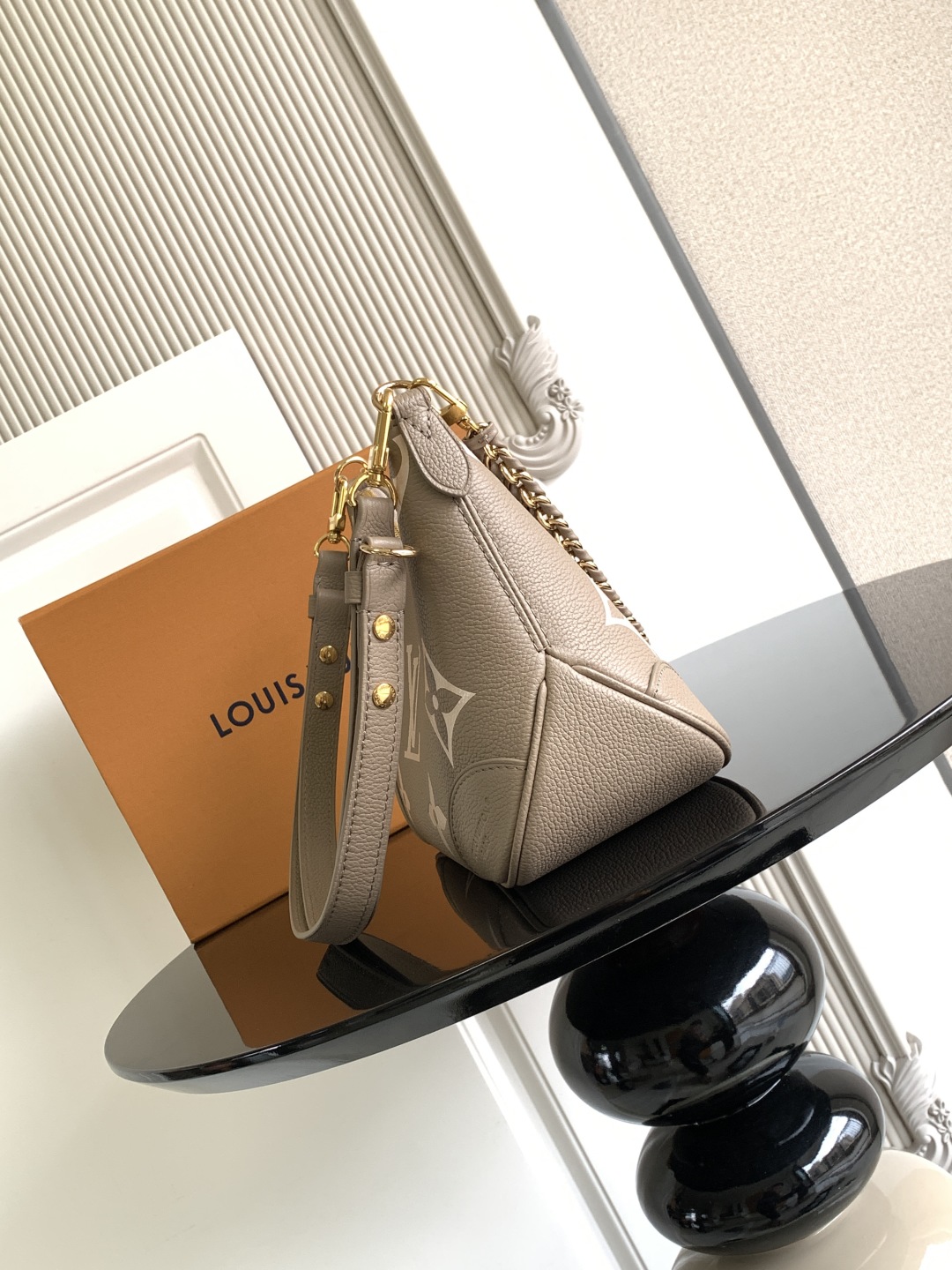 Louis Vuitton Boulogne Handbag Monogram Empreinte Louis Vuitton Boulogne Handbag Monogram Empreinte