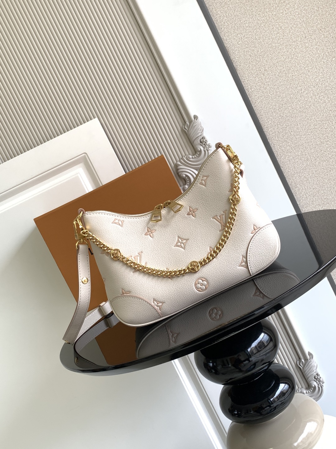 Louis Vuitton Boulogne Handbag Monogram Empreinte Louis Vuitton Boulogne Handbag Monogram Empreinte