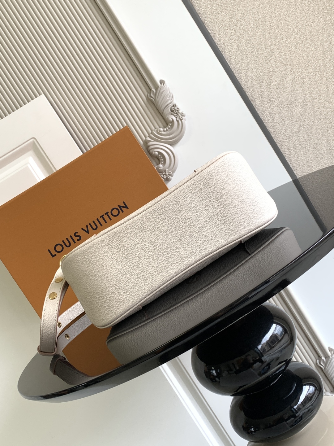 Louis Vuitton Boulogne Handbag Monogram Empreinte Louis Vuitton Boulogne Handbag Monogram Empreinte