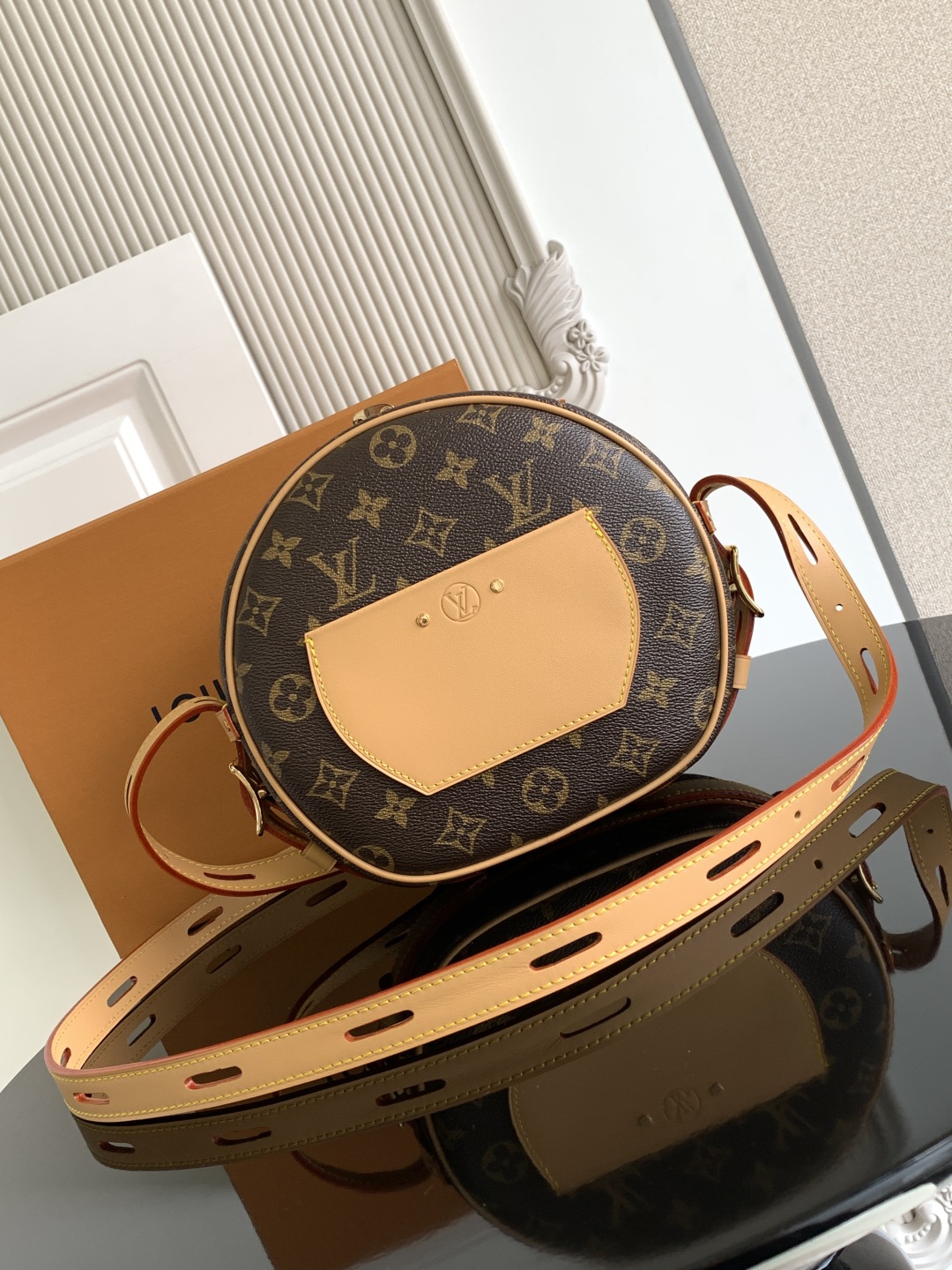 LOUIS VUITTON Mini Boite Chapeau Monogram LOUIS VUITTON Mini Boite Chapeau Monogram