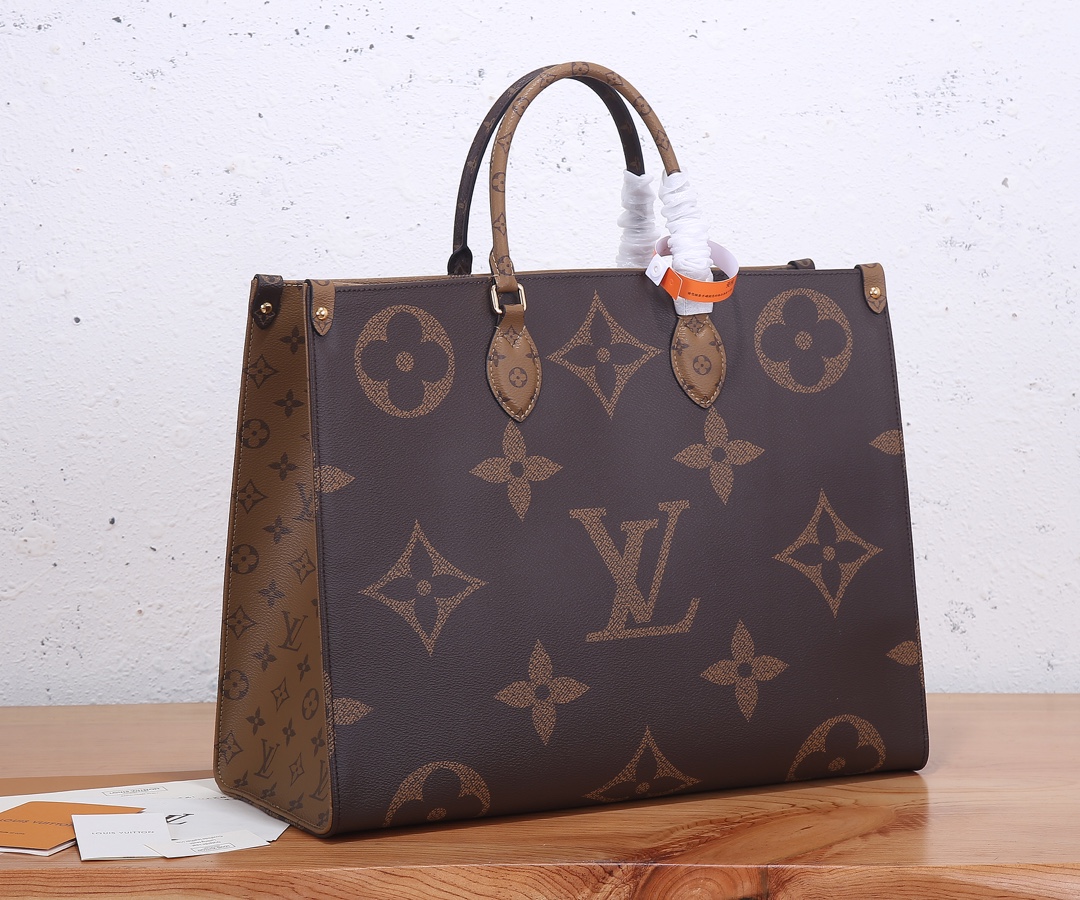 LOUIS VUITTON Onthego Monogram Reverse Monogram Giant LOUIS VUITTON Onthego Monogram Reverse Monogram Giant