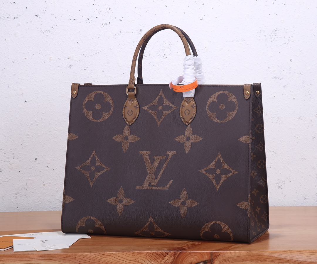 LOUIS VUITTON Onthego Monogram Reverse Monogram Giant LOUIS VUITTON Onthego Monogram Reverse Monogram Giant