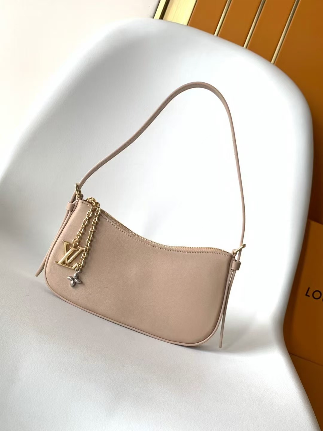 Louis Vuitton Pochette LV Bloom H36-Wallets and Small Leather