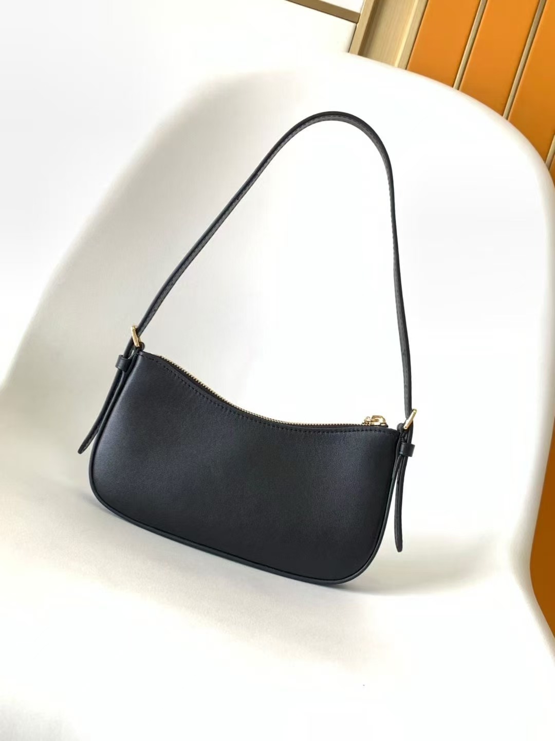 Louis Vuitton Pochette LV Bloom H36-Wallets and Small Leather