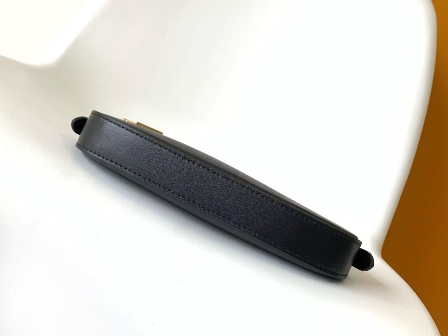 Louis Vuitton Pochette LV Bloom H36-Wallets and Small Leather