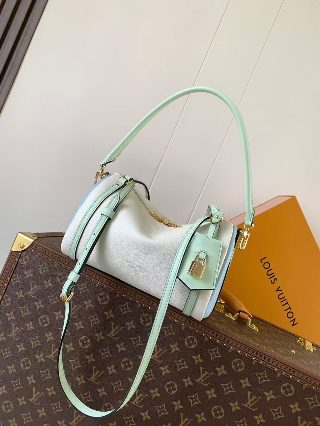 Louis Vuitton Express PM 