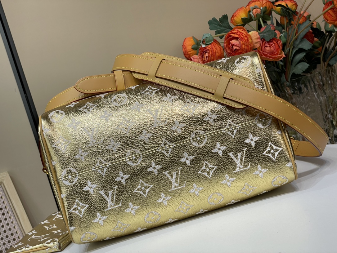 LV Speedy P9 Bandouliere 30 Gold Calfskin