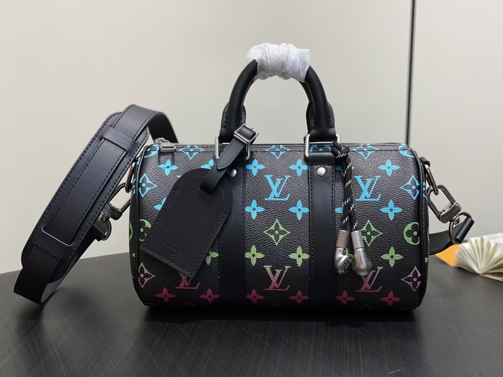 Louis Vuitton Keepall Bandouliere 25 