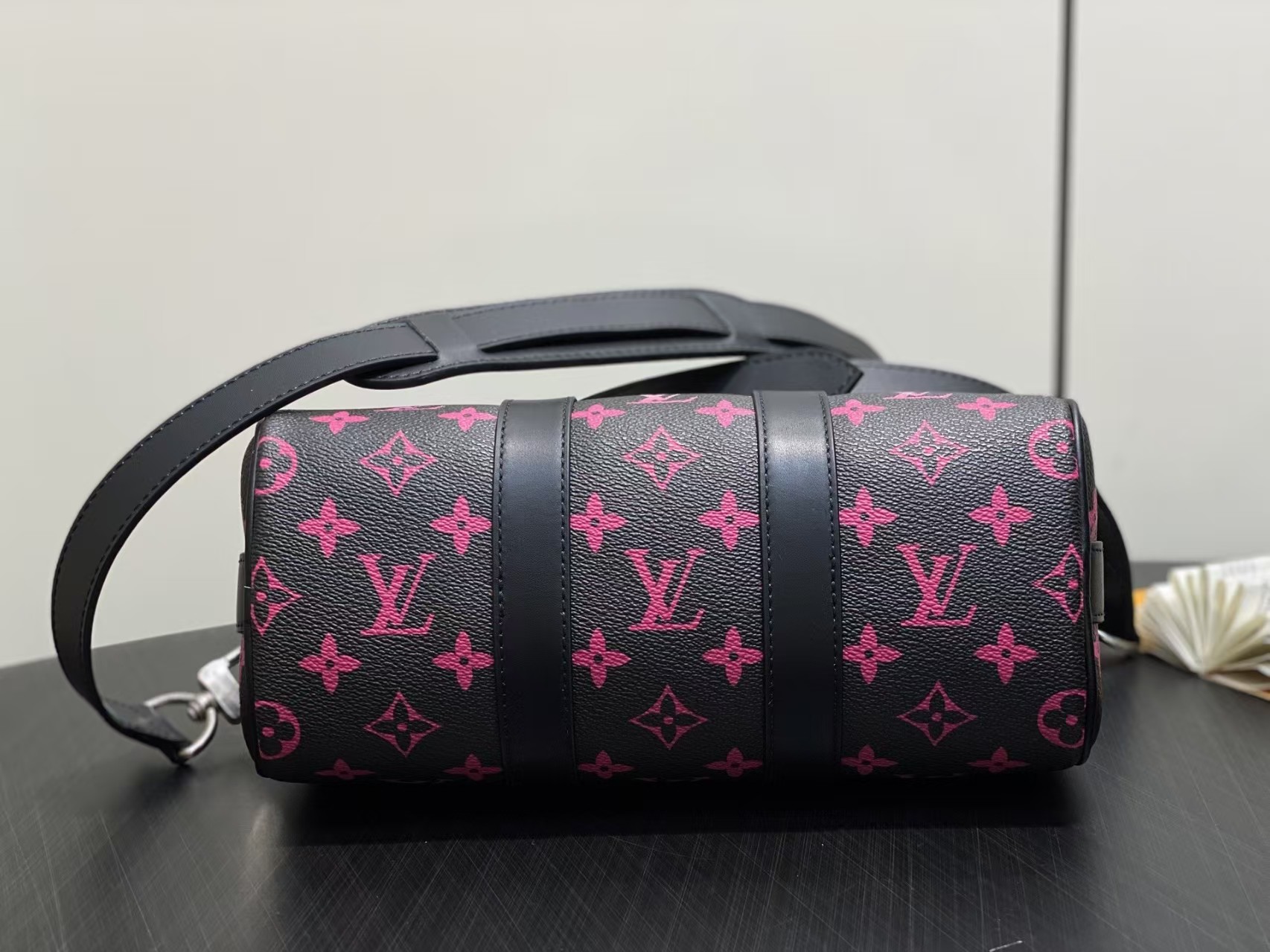 Louis Vuitton Keepall Bandouliere 25 
