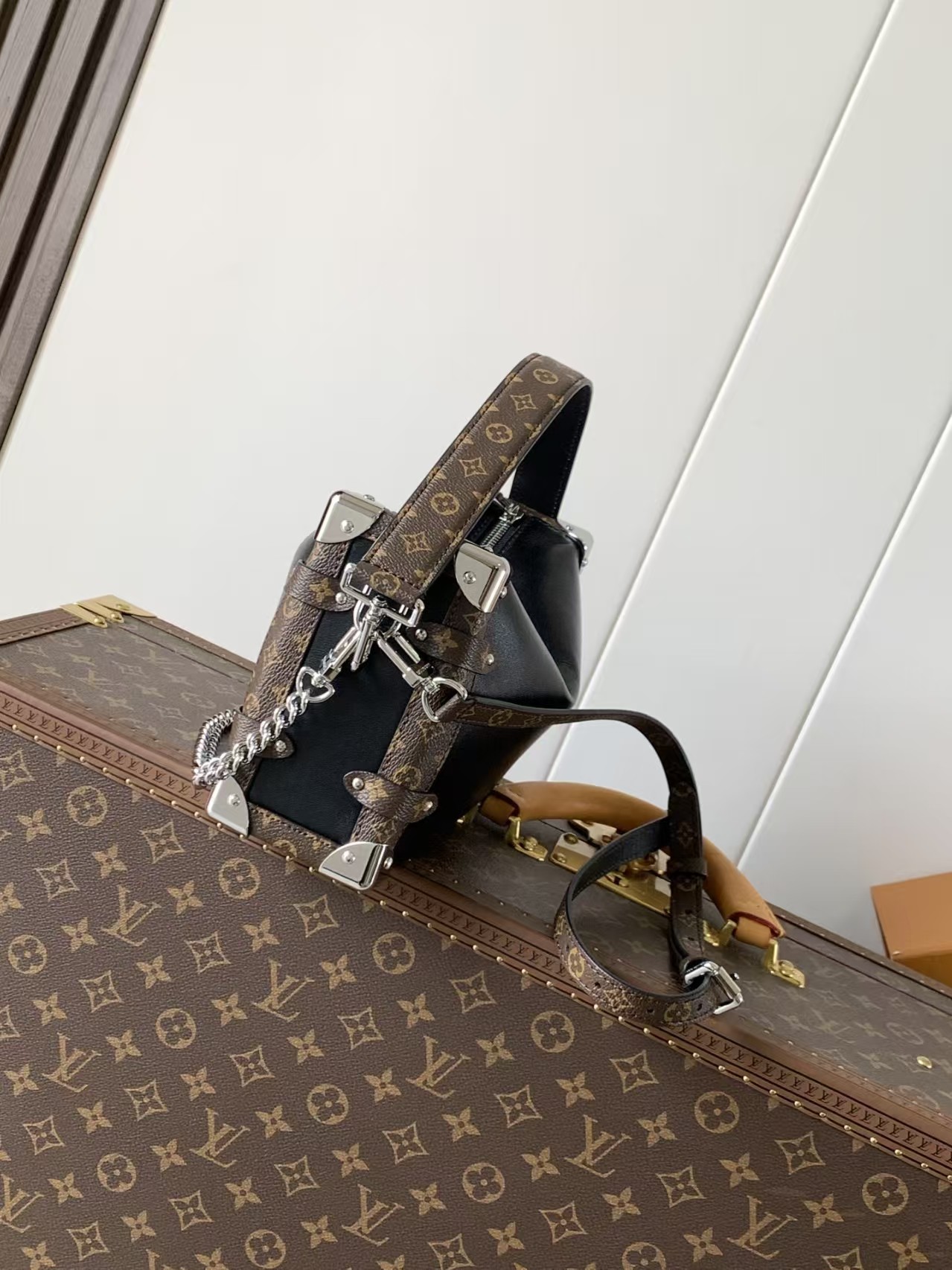 Louis Vuitton Black Leather and Monogram Canvas Side Trunk