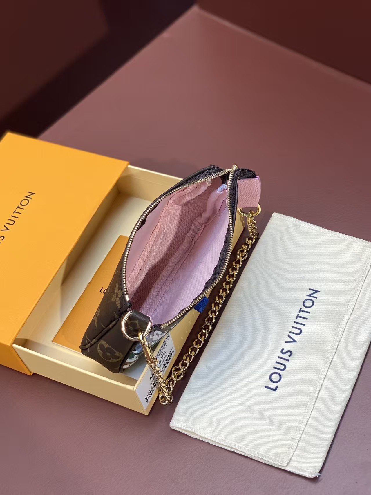 Louis Vuitton Mini Pochette Accessoires Monogram/Pink Louis Vuitton Mini Pochette Accessoires Monogram/Pink