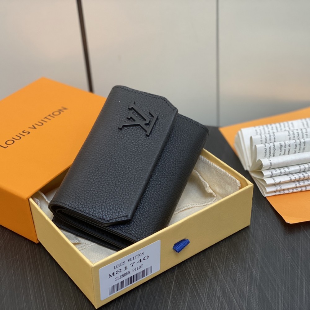 Louis Vuitton Trifold walletAerogram Pilot Black