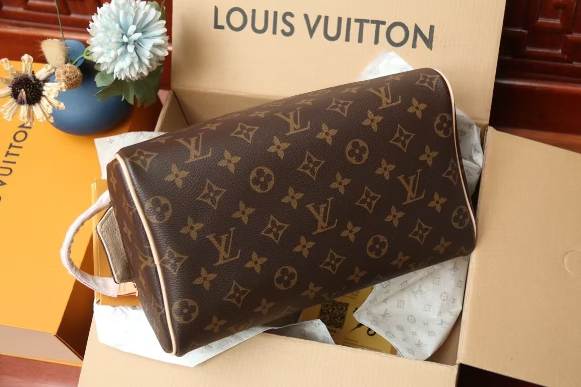 Louis Vuitton Cosmetic Pouch GM Monogram Bag
