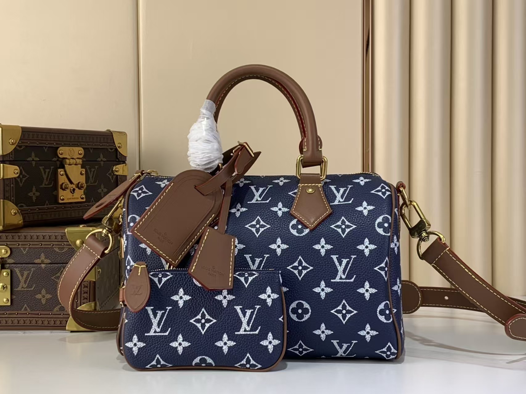 LOUIS VUITTON Speedy P9 Bandoulière 25 Navy Blue