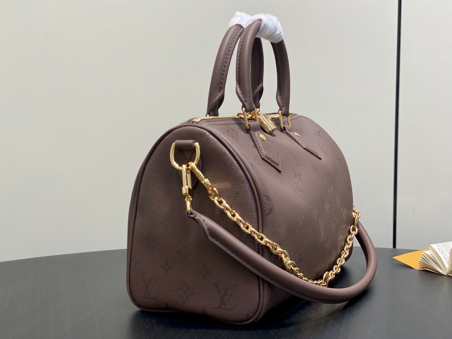 Louis Vuitton Speedy Bandoulière 25 bag in Burgundy