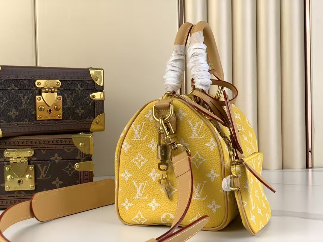 LOUIS VUITTON Speedy P9 Bandoulière 25 Yellow