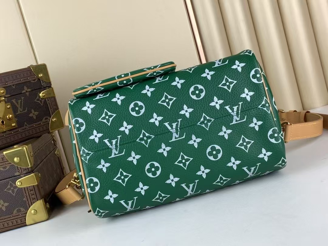 LOUIS VUITTON Speedy P9 Bandoulière 25 Green