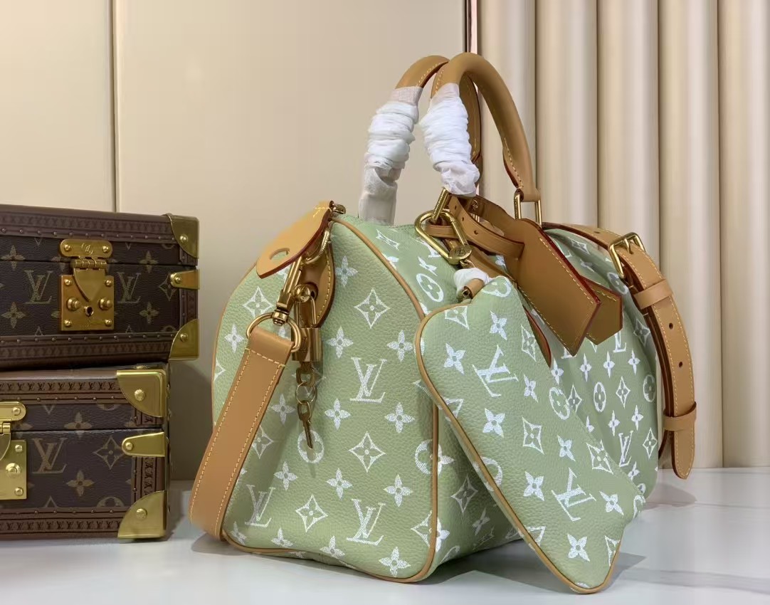 LOUIS VUITTON Speedy P9 Bandoulière 30 Lake Green