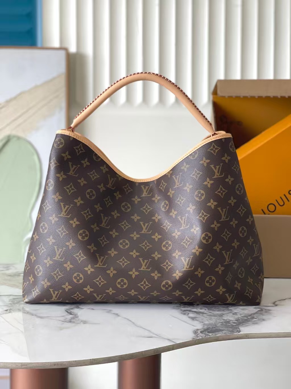 Louis Vuitton Again handbag
