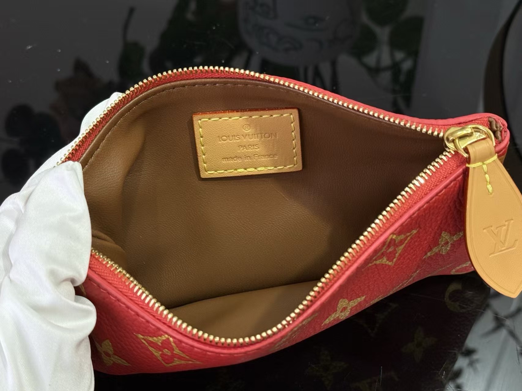 LOUIS VUITTON Speedy P9 Bandoulière 30 Red