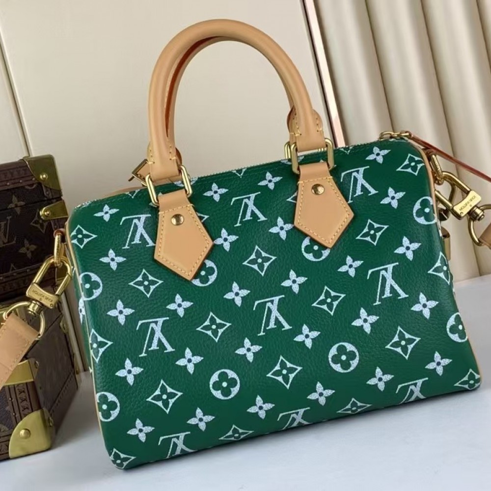 LOUIS VUITTON Speedy P9 Bandoulière 30 Green