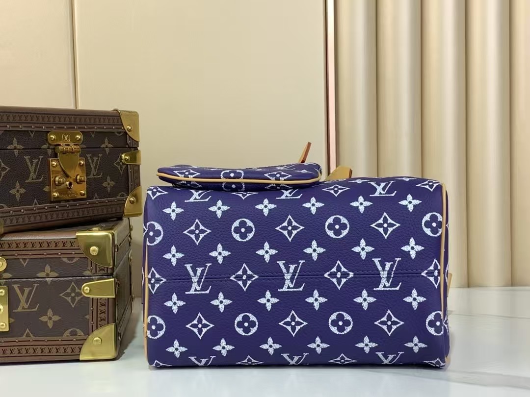 LOUIS VUITTON Speedy P9 Bandoulière 25 Violet color