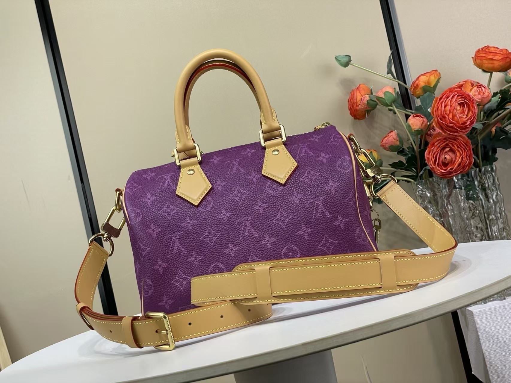 LOUIS VUITTON Speedy P9 Bandoulière 25 Purple