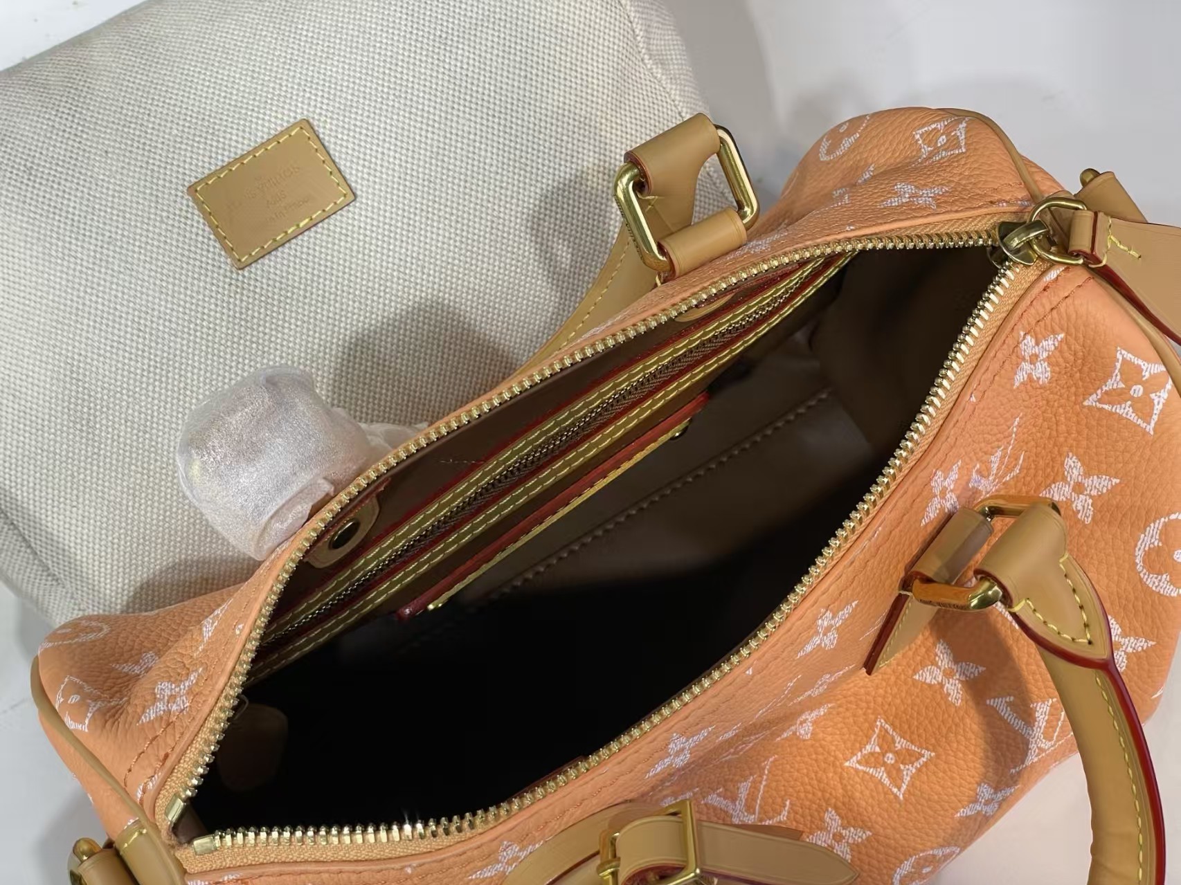 LOUIS VUITTON Speedy P9 Bandoulière 25 Orange