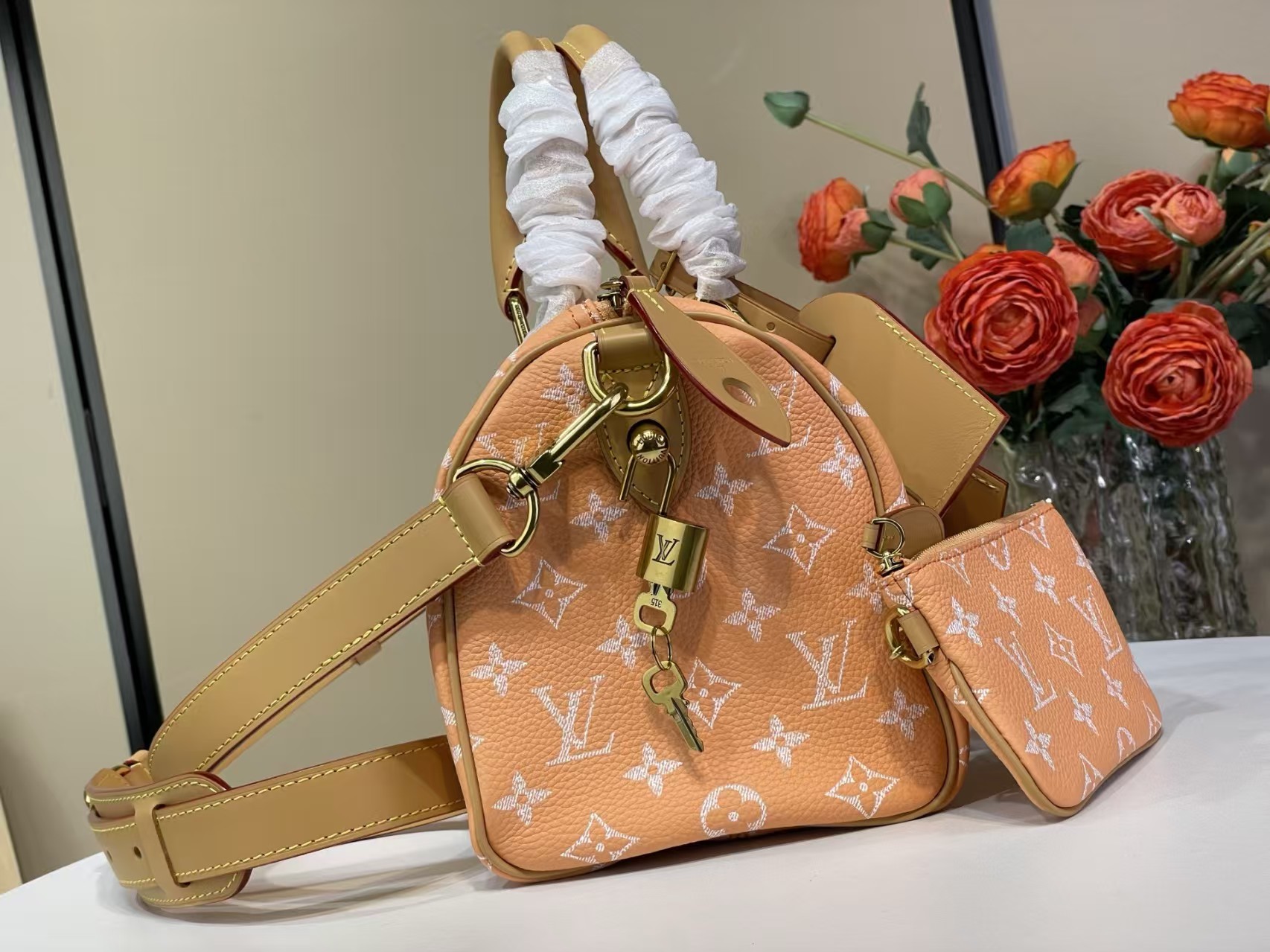 LOUIS VUITTON Speedy P9 Bandoulière 25 Orange
