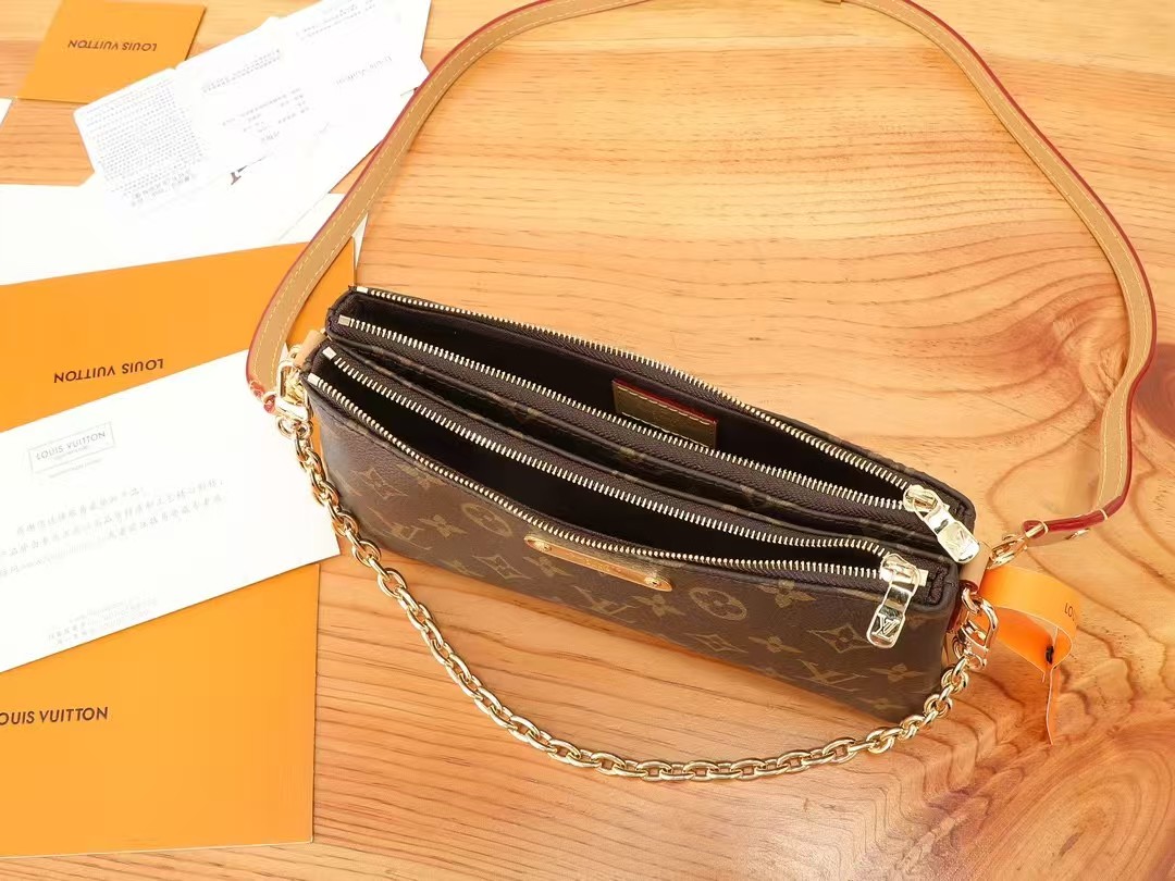 Louis Vuitton Pochette Liv Monogram -Handbags
