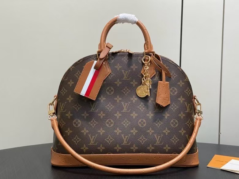 LOUIS VUITTON Alma MM Soft Celebration